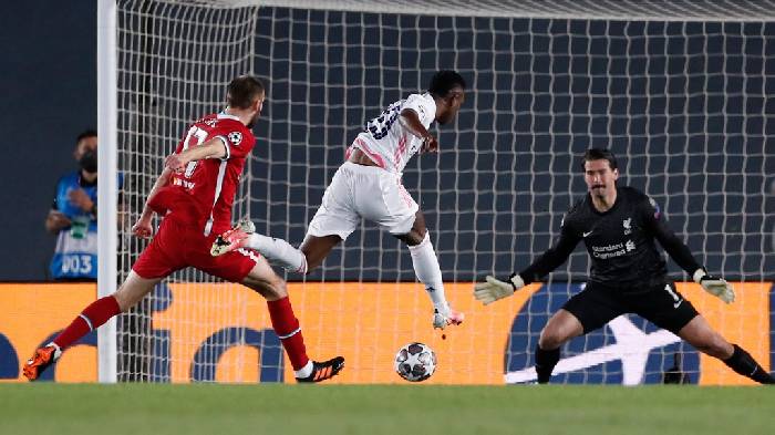 Kết quả C&uacute;p C1 ch&acirc;u &Acirc;u h&ocirc;m nay 7/4: Real Madrid v&ugrave;i dập Liverpool, Man City thắng nhọc