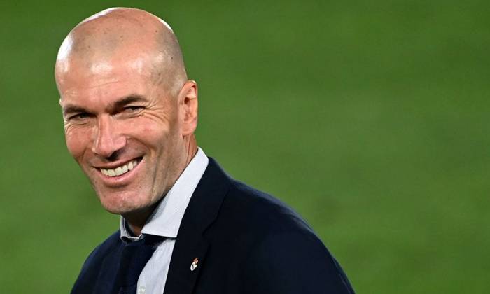 Zidane c&aacute;n mốc ấn tượng trong ng&agrave;y Real Madrid hạ đẹp Liverpool