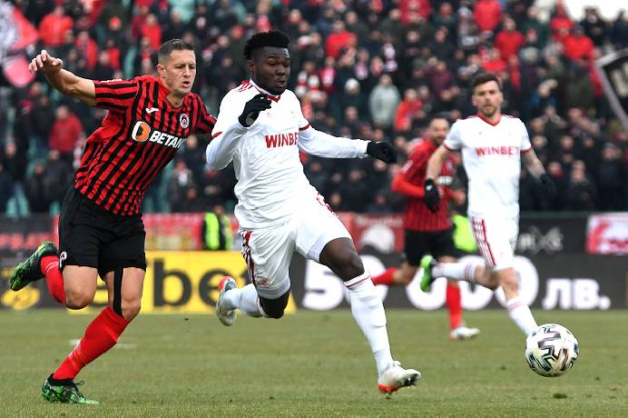 Nhận định, soi k&egrave;o Levski Sofia vs Lokomotiv Sofia, 00h00 ng&agrave;y 9/4