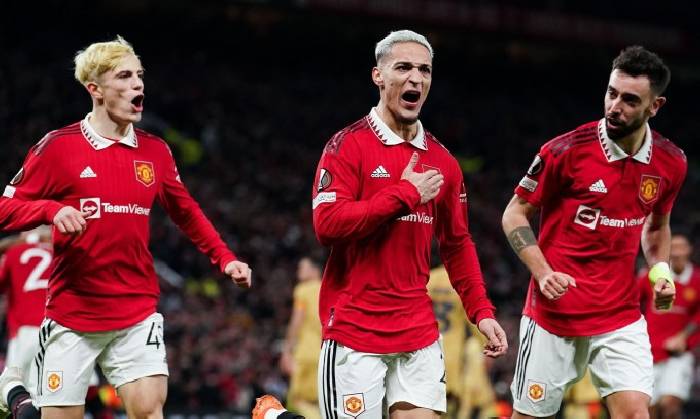 Tin M.U trưa 7/4: Săn l&ugrave;ng thủ m&ocirc;n mới; Tự tin chốt sổ si&ecirc;u sao của Napoli