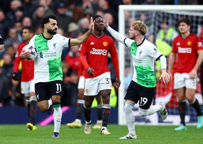 Bị MU cầm h&ograve;a, Liverpool mất ng&ocirc;i đầu bảng v&agrave;o tay Arsenal