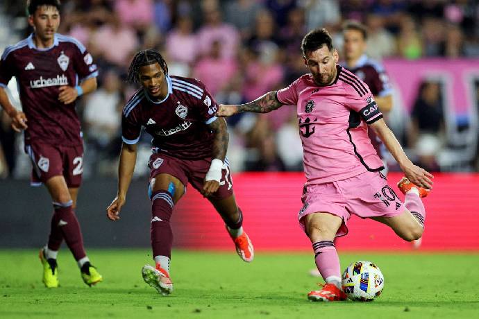 Messi ghi b&agrave;n ng&agrave;y trở lại, Inter Miami chưa tho&aacute;t khủng hoảng