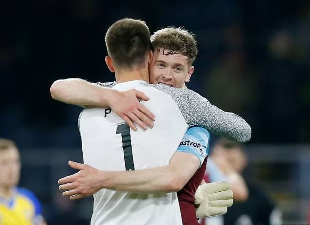 Đội h&igrave;nh ra s&acirc;n ch&iacute;nh thức Burnley vs Aston Villa, 21h ng&agrave;y 7/5