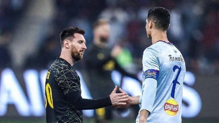 Ronaldo nằm kh&ocirc;ng cũng ăn gạch đ&aacute; chỉ v&igrave; h&agrave;nh dộng của Messi