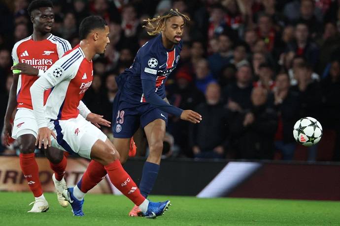 Soi k&egrave;o phạt g&oacute;c PSG vs Arsenal, 2h00 ng&agrave;y 8/5