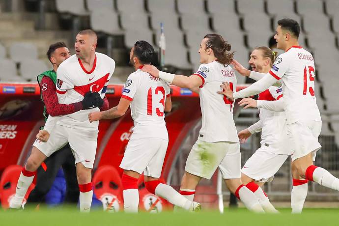 Ph&acirc;n t&iacute;ch k&egrave;o hiệp 1 Thổ Nhĩ Kỳ vs Italia, 2h ng&agrave;y 12/6