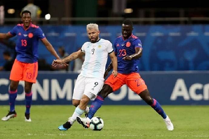 Soi k&egrave;o phạt g&oacute;c Colombia vs Argentina, 6h00 ng&agrave;y 9/6