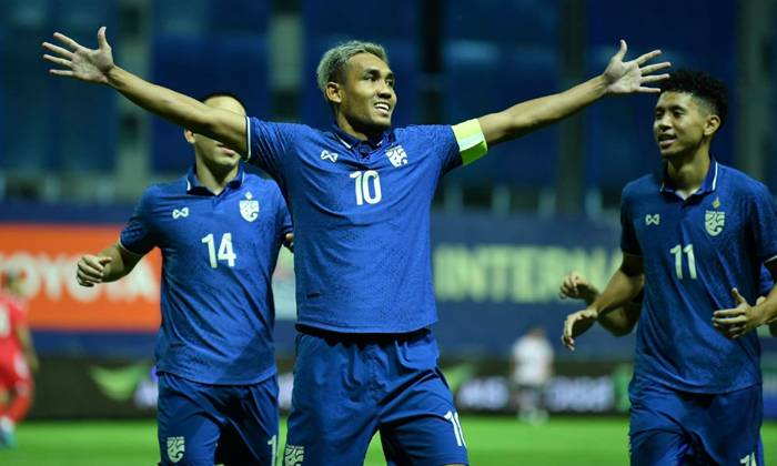 Soi k&egrave;o phạt g&oacute;c Th&aacute;i Lan vs Maldives, 19h ng&agrave;y 8/6