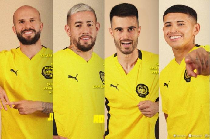 CĐV y&ecirc;u cầu FIFA điều tra Malaysia gian lận khi nhập tịch cầu thủ