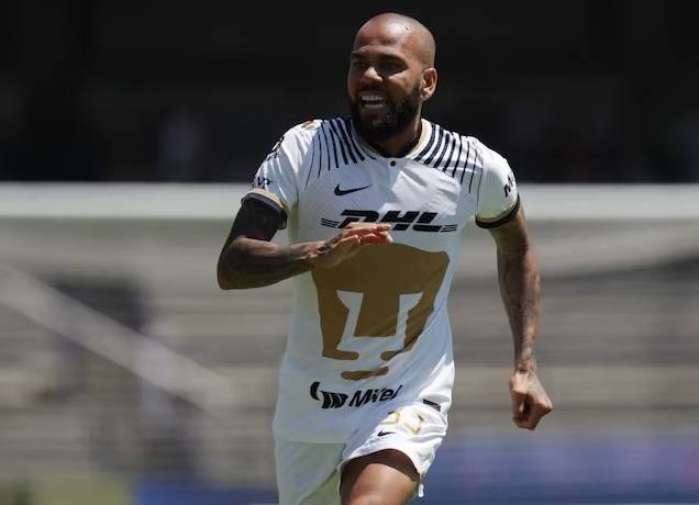 Đội h&igrave;nh ra s&acirc;n ch&iacute;nh thức Barcelona vs Pumas UNAM, 1h ng&agrave;y 8/8