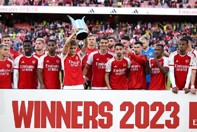 Huyền thoại MU : 'Arsenal đ&atilde; bị lừa, cậu ta kh&ocirc;ng thể c&oacute; gi&aacute; hơn 100 củ'