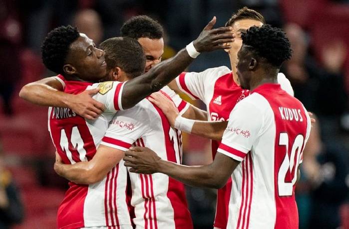 Soi k&egrave;o phạt g&oacute;c Ajax vs Rangers, 23h45 ng&agrave;y 7/9