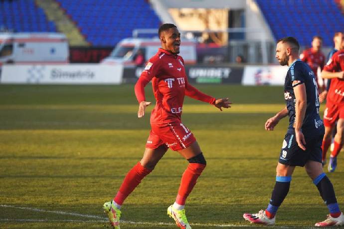 Soi k&egrave;o t&agrave;i xỉu Botosani vs UTA Arad h&ocirc;m nay, 22h45 ng&agrave;y 9/9