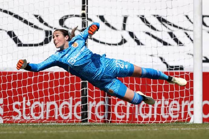 N&oacute;ng! M.U sắp để mất thủ m&ocirc;n số 1 thế giới v&agrave;o tay Ph&aacute;o thủ