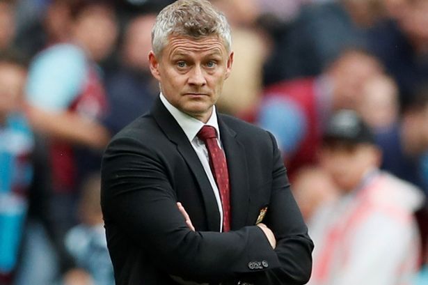 HLV Solskjaer: &lsquo;MU sẽ t&igrave;m c&aacute;ch để lọt v&agrave;o top 4&rsquo;