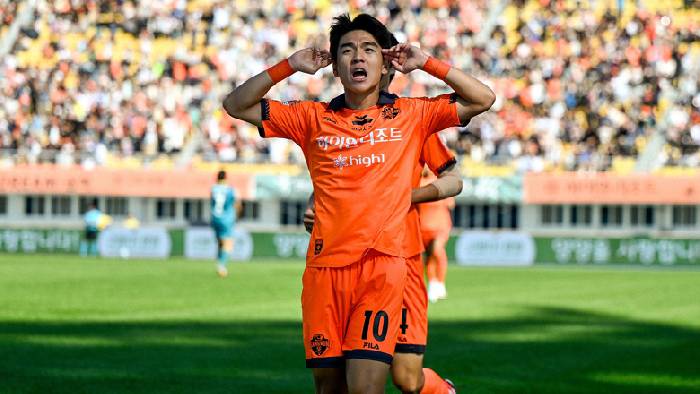 Nhận định, soi k&egrave;o Gwangju vs Gangwon, 13h00 ng&agrave;y 8/10