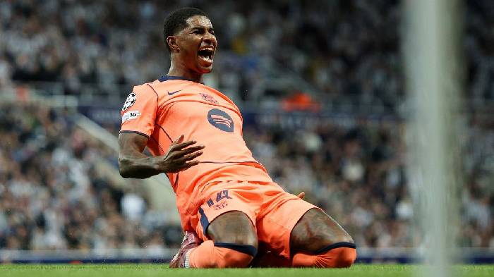 Barcelona sẵn s&agrave;ng vung tiền mua đứt Rashford