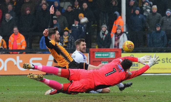 Nhận định, soi k&egrave;o Cambridge United vs Luton Town, 1h00 ng&agrave;y 8/10: Ph&aacute; dớp