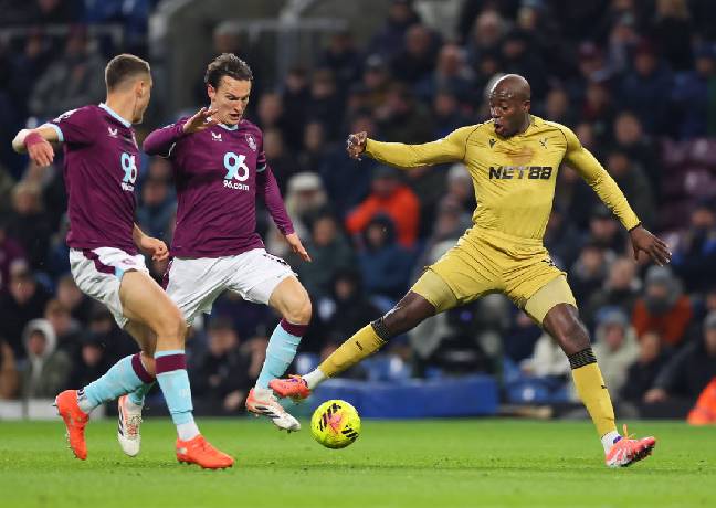 Soi k&egrave;o g&oacute;c Fulham vs Crystal Palace, 23h30 ng&agrave;y 7/12