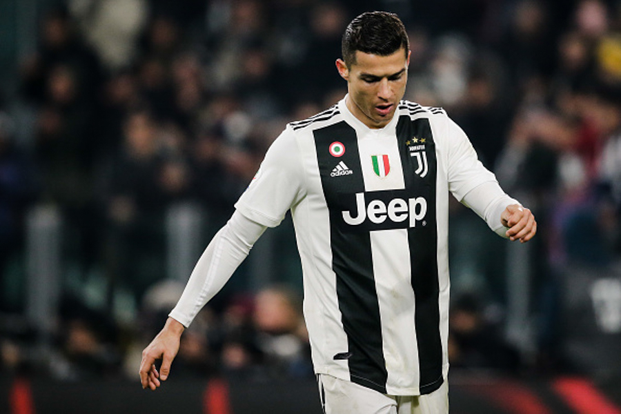 CR7 c&oacute; thể sang UAE v&igrave; lương khủng