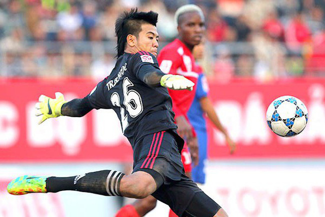 HAGL ch&iacute;nh thức c&oacute; cựu thủ m&ocirc;n ĐT Việt Nam