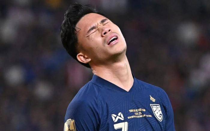 Supachok nhận giải b&agrave;n thắng đẹp nhất trận chung kết lượt về AFF Cup