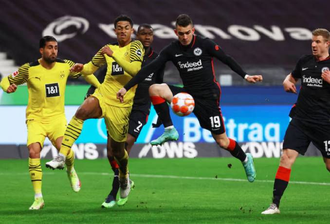 Nhận định, soi k&egrave;o Frankfurt vs Dortmund, 2h00 ng&agrave;y 10/1: Sa lầy ở Deutsche Bank Park