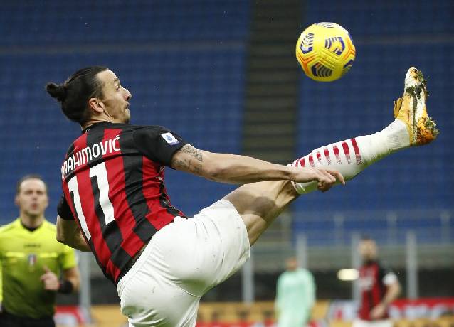 Zlatan Ibrahimovic lập kỳ t&iacute;ch ở tuổi 39