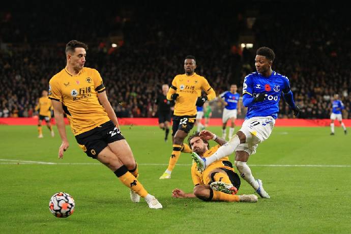 Chuy&ecirc;n gia Chris Sutton dự đo&aacute;n Wolves vs Everton, 03h00 ng&agrave;y 9/3