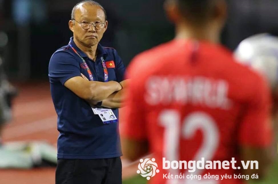HLV Park Hang Seo bị treo gi&ograve; 4 trận ở AFF Cup 2020, thực hư ra sao?