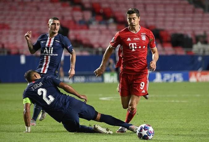 Lewandowski l&ecirc;n tiếng về khả năng đ&aacute; lượt về với PSG