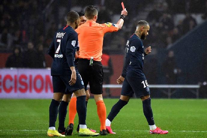 PSG mất Neymar 2 trận v&igrave; &aacute;n treo gi&ograve;