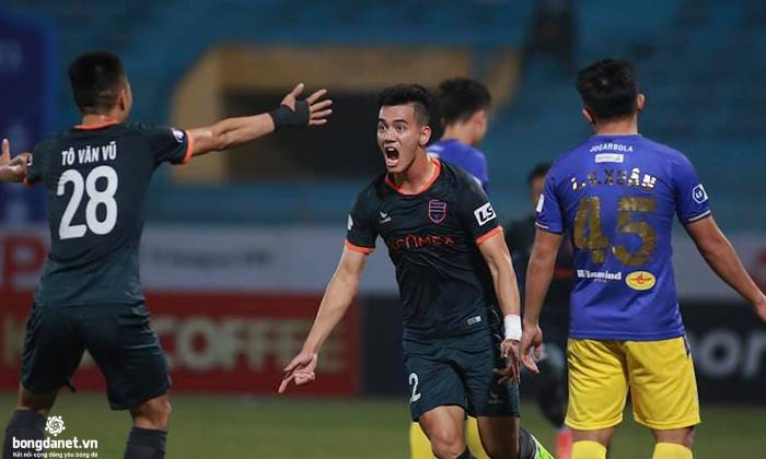 Video B.B&igrave;nh Dương 4-3 Nam Định: Ng&agrave;y của Nguyễn Tiến Linh