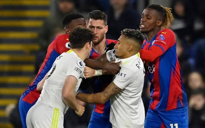 Soi k&egrave;o phạt g&oacute;c Leeds vs Crystal Palace, 20h00 ng&agrave;y 9/4