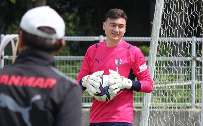 Đặng Văn L&acirc;m tiếp tục 'bốc hơi', Cerezo Osaka bại trận