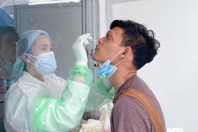 Đội tuyển Th&aacute;i Lan 'toang' v&igrave; Covid-19