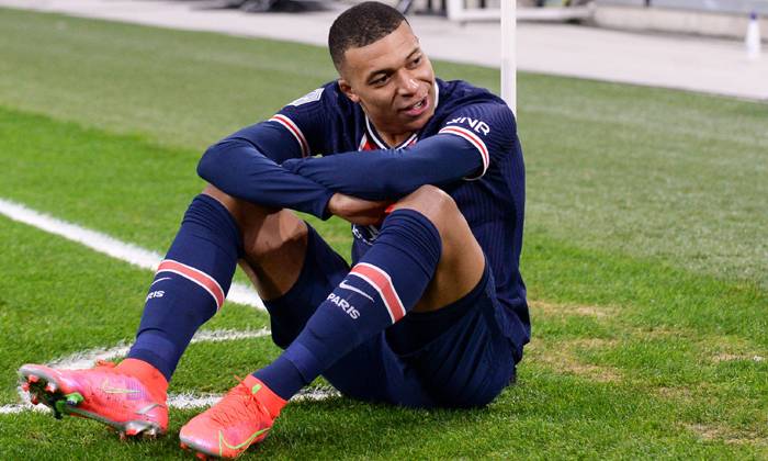 Kylian Mbappe kh&ocirc;ng &lsquo;nổi loạn&rsquo; để được gia nhập Real Madrid