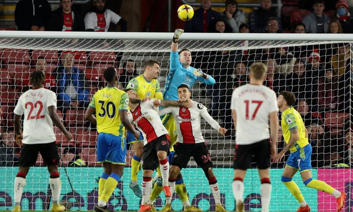 Soi k&egrave;o phạt g&oacute;c Nottingham vs Southampton, 02h00 ng&agrave;y 9/5