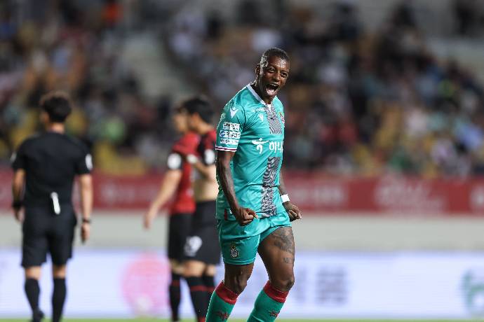 Soi k&egrave;o phạt g&oacute;c Daejeon Hana vs Suwon Bluewings, 17h ng&agrave;y 9/7