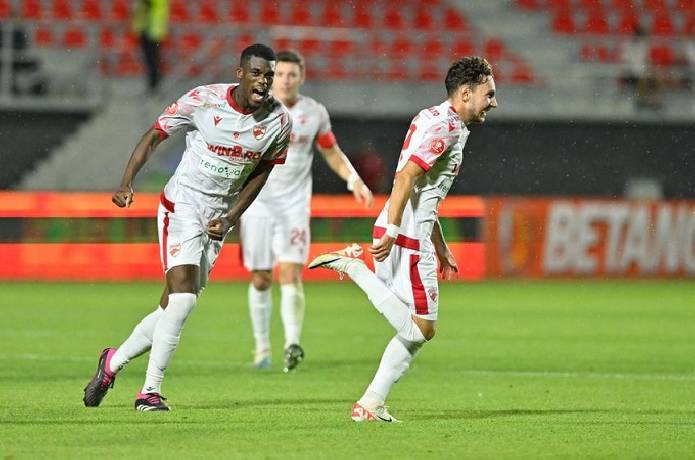 Nhận định, soi k&egrave;o Metaloglobus Bucuresti vs Dinamo Bucuresti, 1h30 ng&agrave;y 9/8: Cửa tr&ecirc;n trầy trật