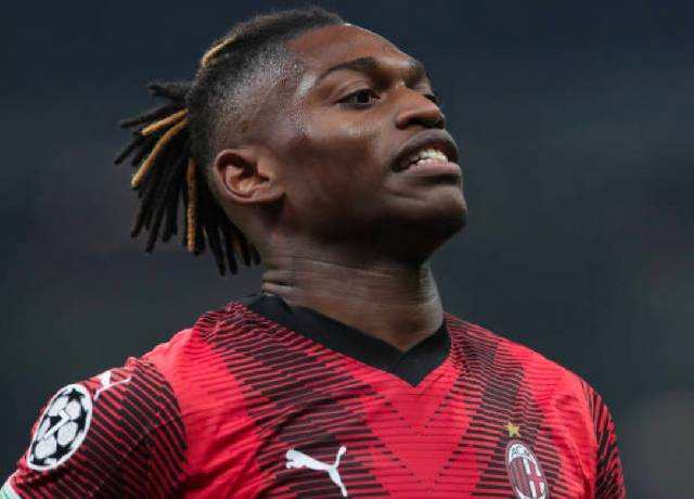 Si&ecirc;u phẩm &lsquo;xe đạp chổng ngược&rsquo; gi&uacute;p Milan hạ PSG