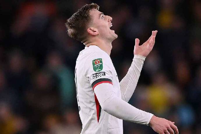 Chelsea tiếp tục mất Liam Delap d&agrave;i hạn v&igrave; chấn thương vai