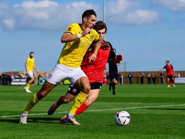 Nhận định, soi k&egrave;o Brackley Town vs Burton Albion, 2h30 ng&agrave;y 9/12: Kh&oacute; c&oacute; bất ngờ