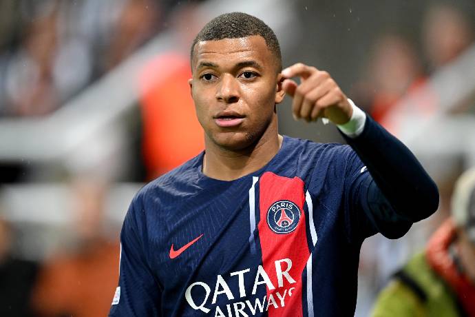 Đại diện Mbappe phủ nhận th&acirc;n chủ tới Real Madrid