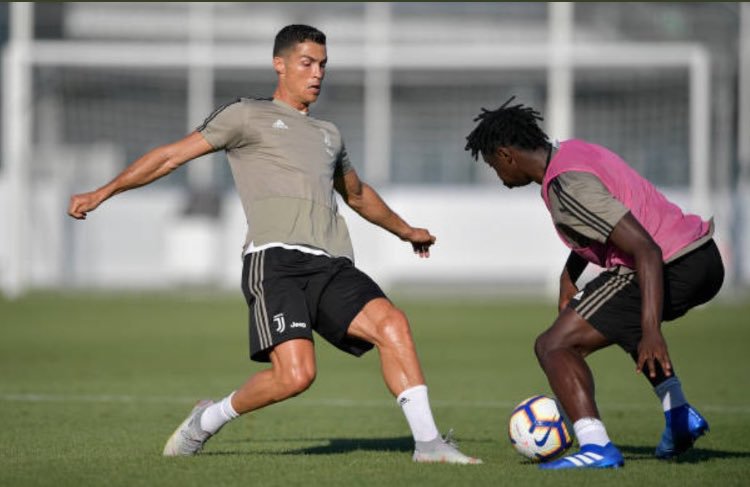 Moise Kean tiến bộ vượt bậc nhờ&hellip; Ronaldo
