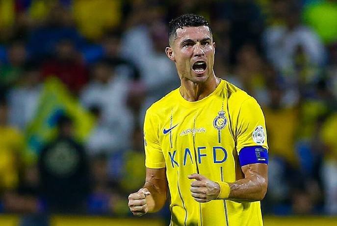 Ronaldo l&agrave; VĐV c&oacute; thu nhập cao nhất năm 2023