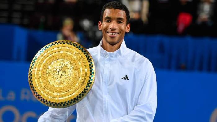 Auger-Aliassime bảo vệ th&agrave;nh c&ocirc;ng ng&ocirc;i v&ocirc; địch Open Occitan