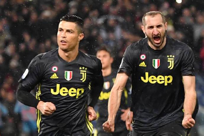 HLV Pirlo th&ocirc;ng b&aacute;o t&igrave;nh trạng của Ronaldo, Chiellini v&agrave; De Ligt