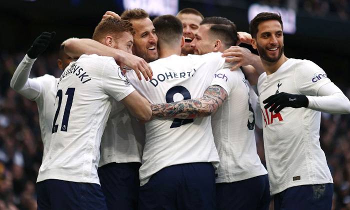 Soi k&egrave;o phạt g&oacute;c Aston Villa vs Tottenham, 23h30 ng&agrave;y 9/4