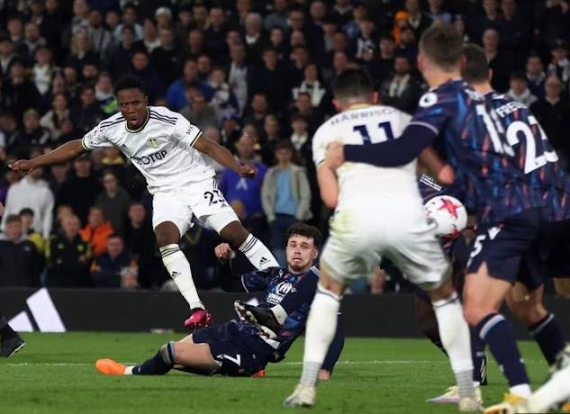 Đội h&igrave;nh ra s&acirc;n ch&iacute;nh thức Leeds vs Crystal Palace, 20h ng&agrave;y 9/4